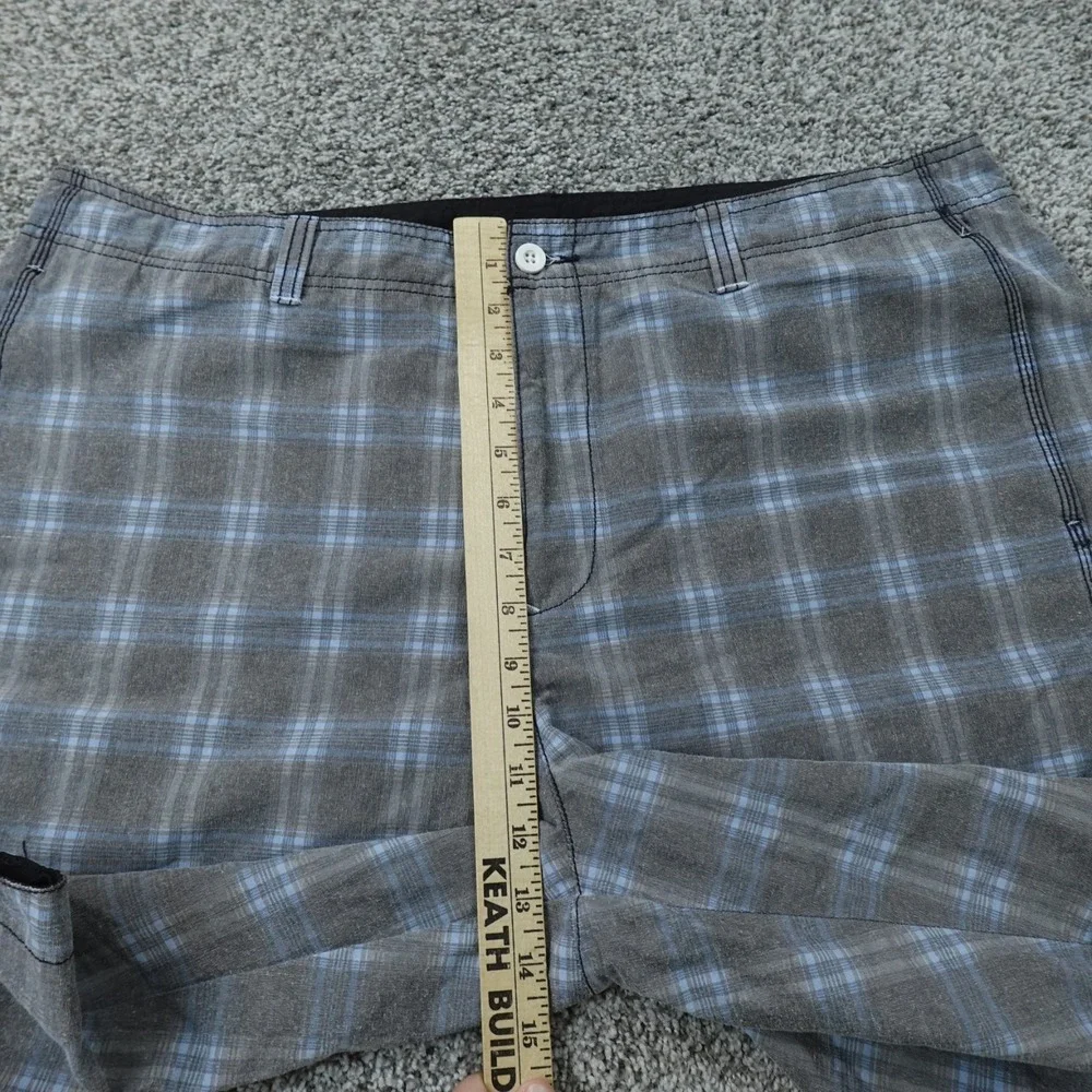 Tommy Bahama Shorts Mens 40 Gray Plaid Cargo Utility Relax Summer Casual Beach